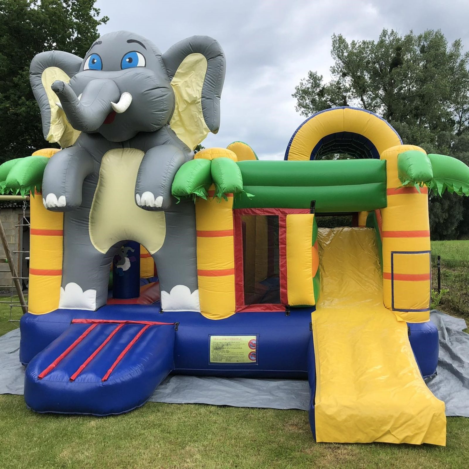 Jump Party - Château éléphant